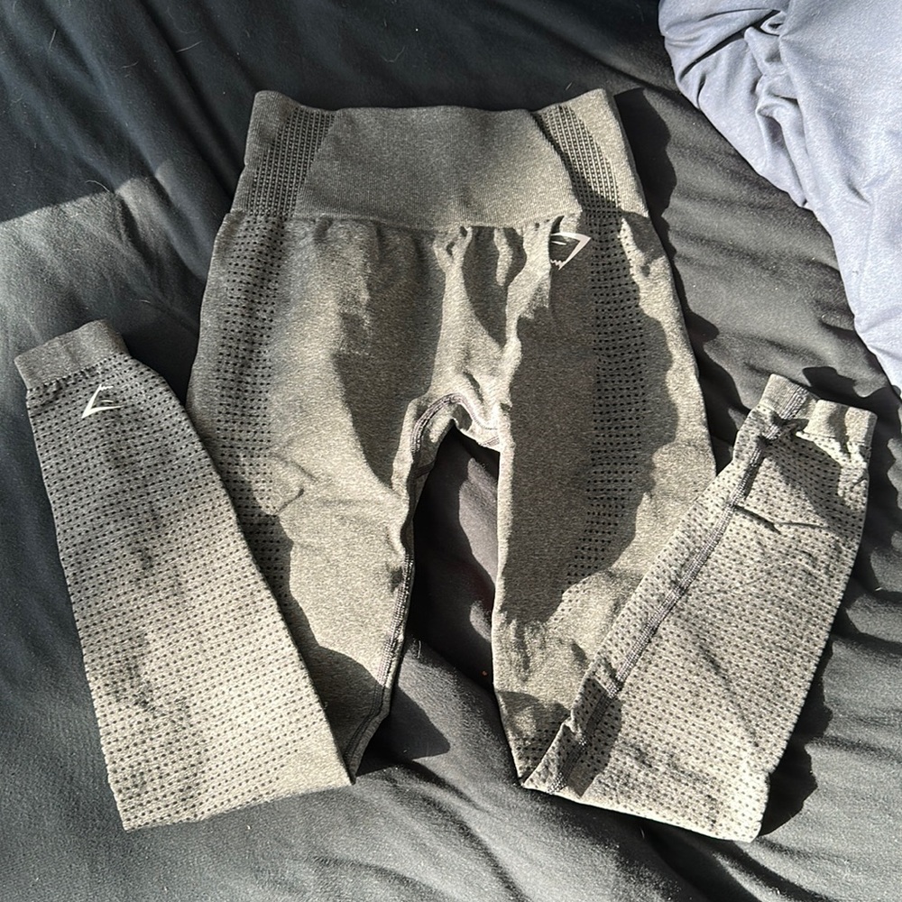 Gym shark, gray, size small